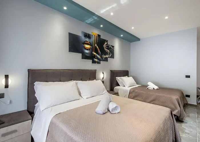 Garibaldi Rooms